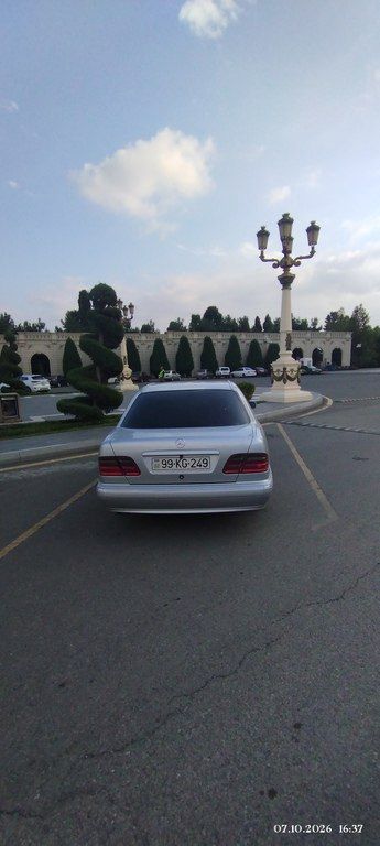 Mercedes E 240, 2.4 L, 2001 il, 254 749 km 99-KG-249 — Avtomobillər, Naftalan (3)