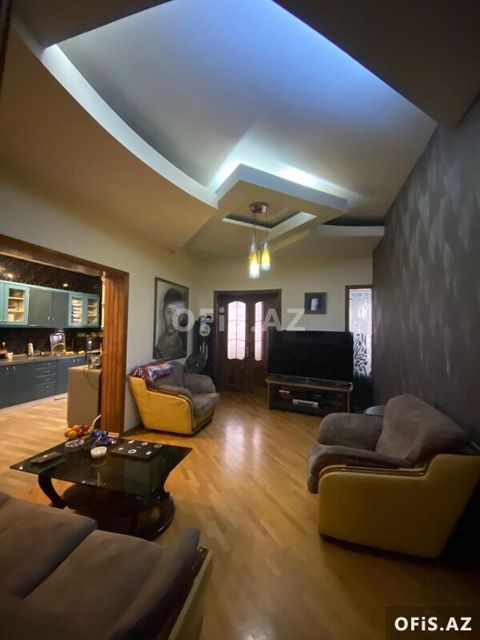 Köhnə tikili Satılır Səbail r., 4 otaq, 186 m² — Bakı