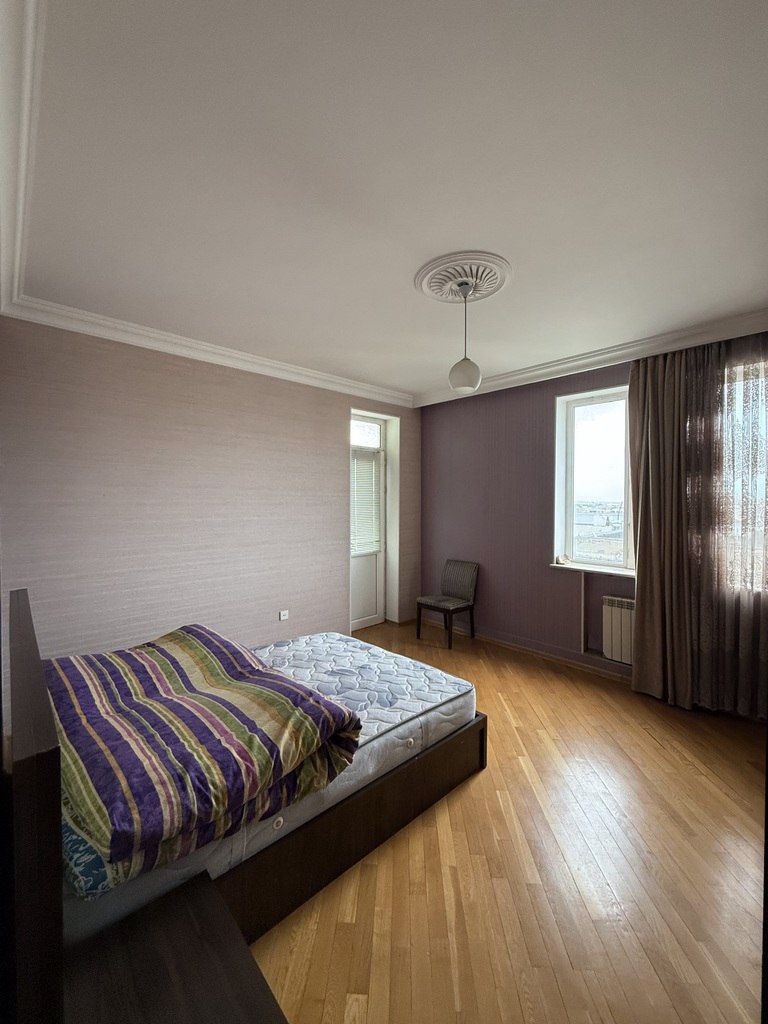 Satılır 7 otaqlı yeni tikili 310 m² — Mənzil, Bakı (8)