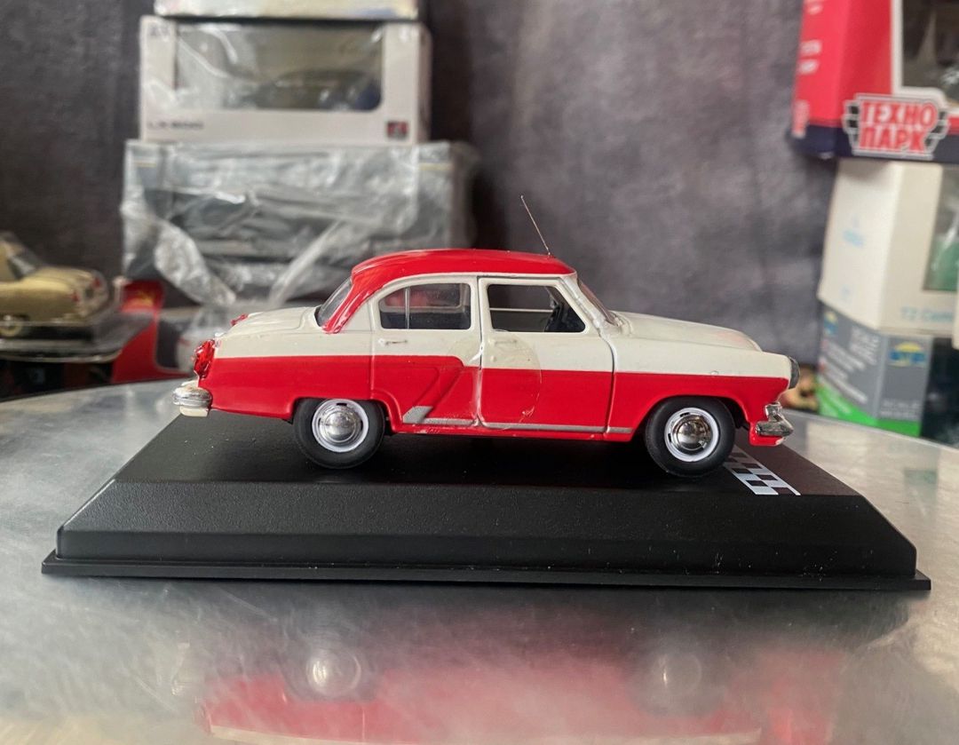 Коллекционная модель GAZ- 21 Volga Red White 1964 — Kolleksiyalar, Bakı (9)