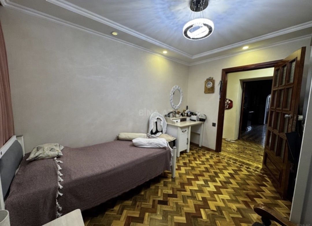 Satılır 3 otaqlı köhnə tikili 100 m² — Mənzil, Bakı (3)