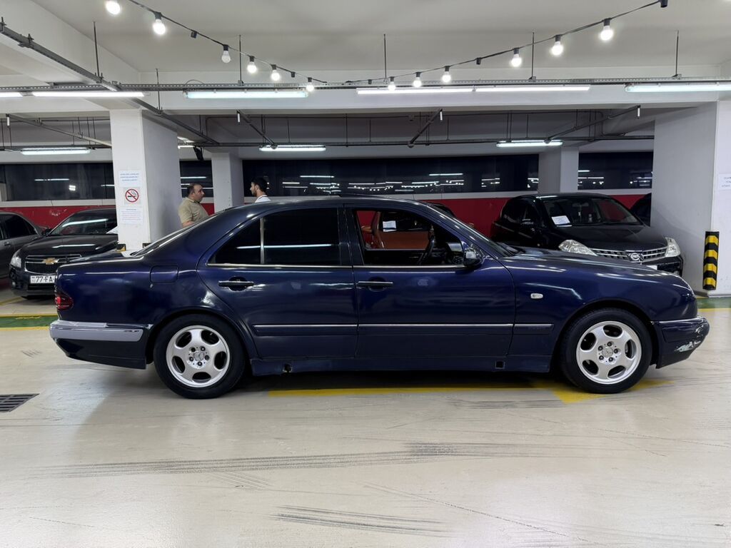 Mercedes-Benz E-Class: 2.2 l 1997 il Sedan 90-XM-469 — Avtomobillər, Bakı (2)