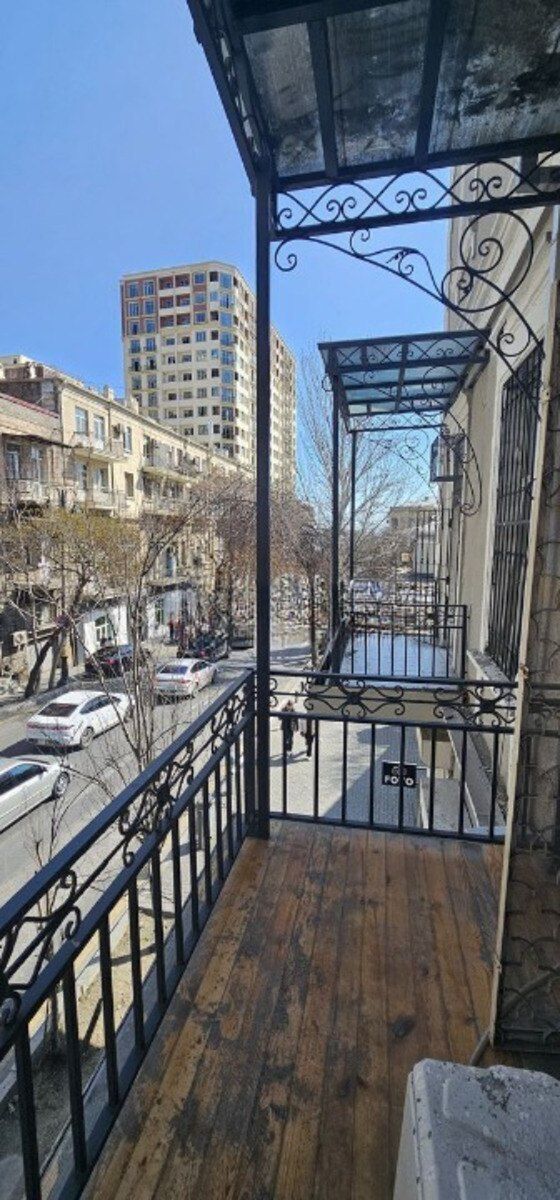Satılır 3 otaqlı köhnə tikili 80 m² — Mənzil, Bakı (2)