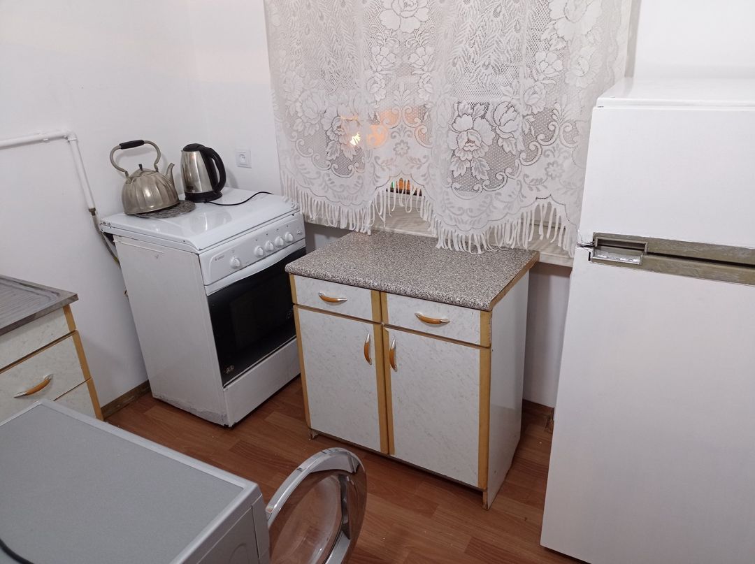 İcarəyə verilir 1 otaqlı köhnə tikili 34 m² — Mənzil, Bakı (5)