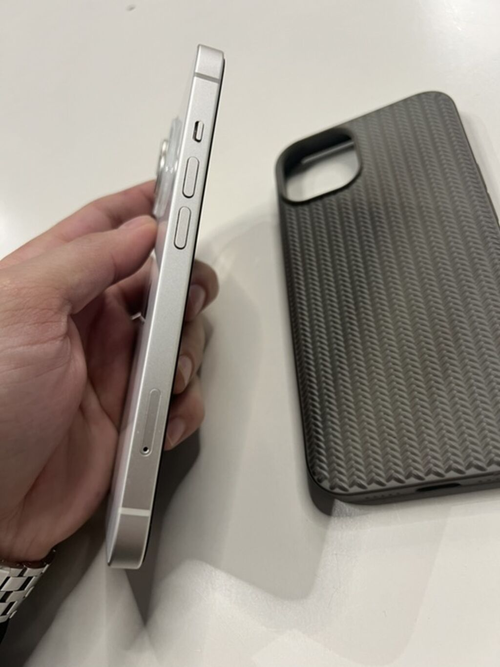 IPhone 14, Ağ, Simsiz şarj — Apple iPhone, Bakı (2)