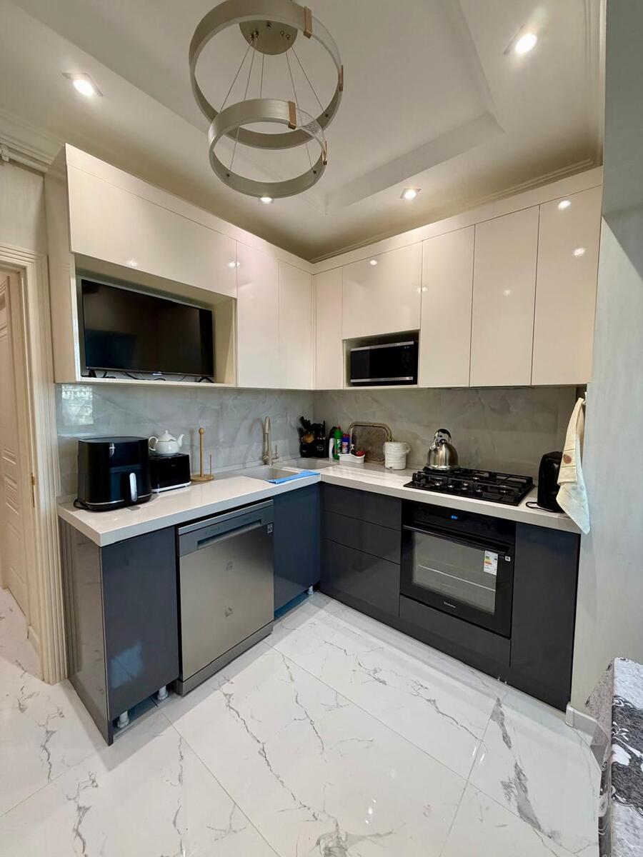 Satılır 2 otaqlı köhnə tikili 65 m² — Mənzil, Bakı (2)
