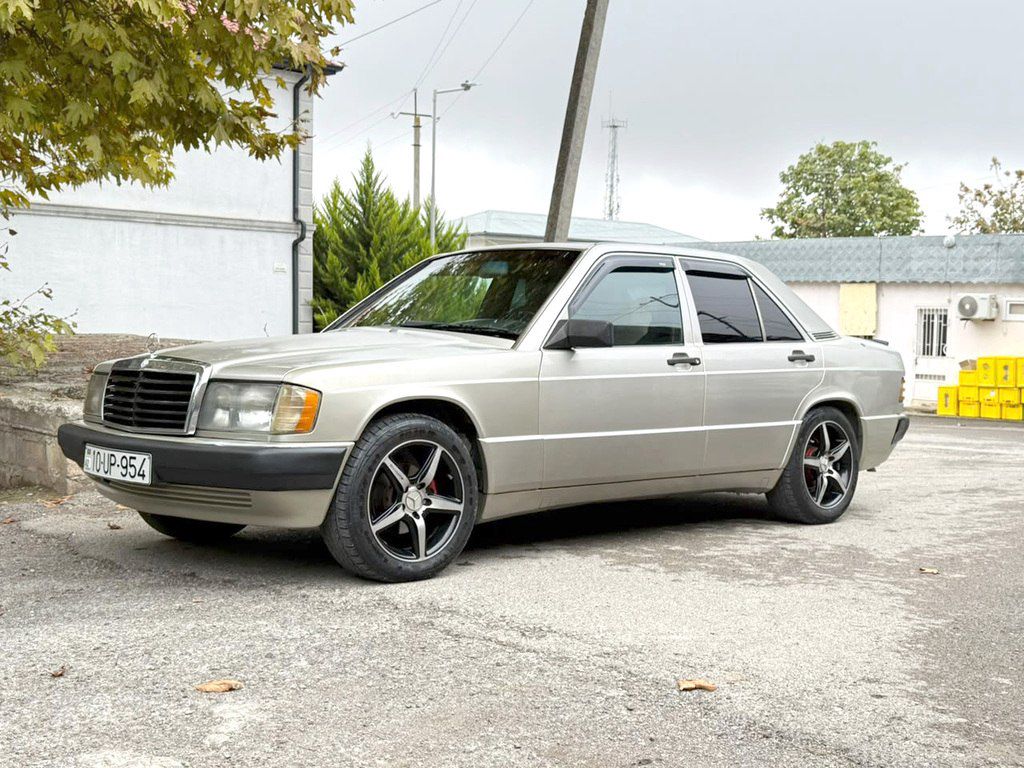 Mercedes 190, 2.0 L, 1990 il, 120 000 km 10-UP-954 — Avtomobillər, Şamaxı (3)