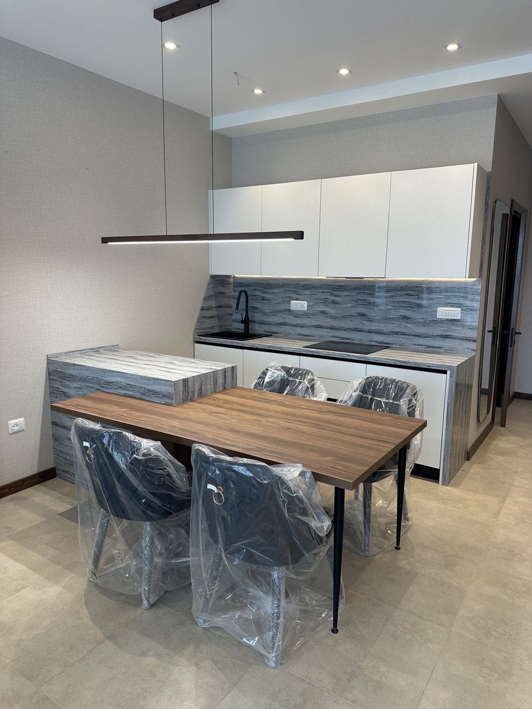 İcarəyə verilir 1 otaqlı yeni tikili 57 m² — Mənzil, Bakı (2)