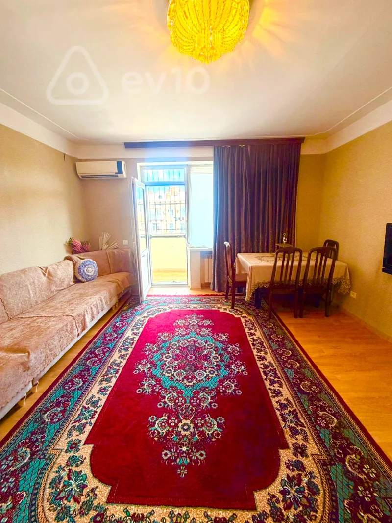 2 otaqlı mənzil, 65 m², Bakıxanov(Razin)qəs.O.Əfəndiyev küç — Bakı