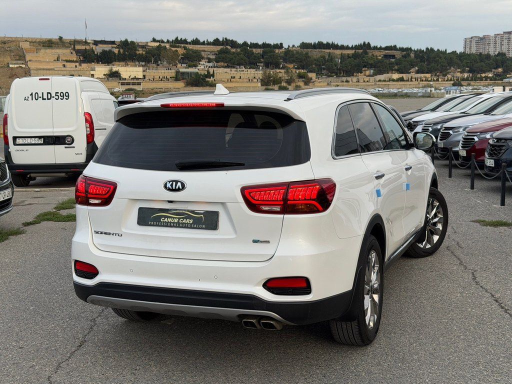 Kia Sorento, 2.0 L, 2018 il, 86 000 km — Avtomobillər, Bakı (7)