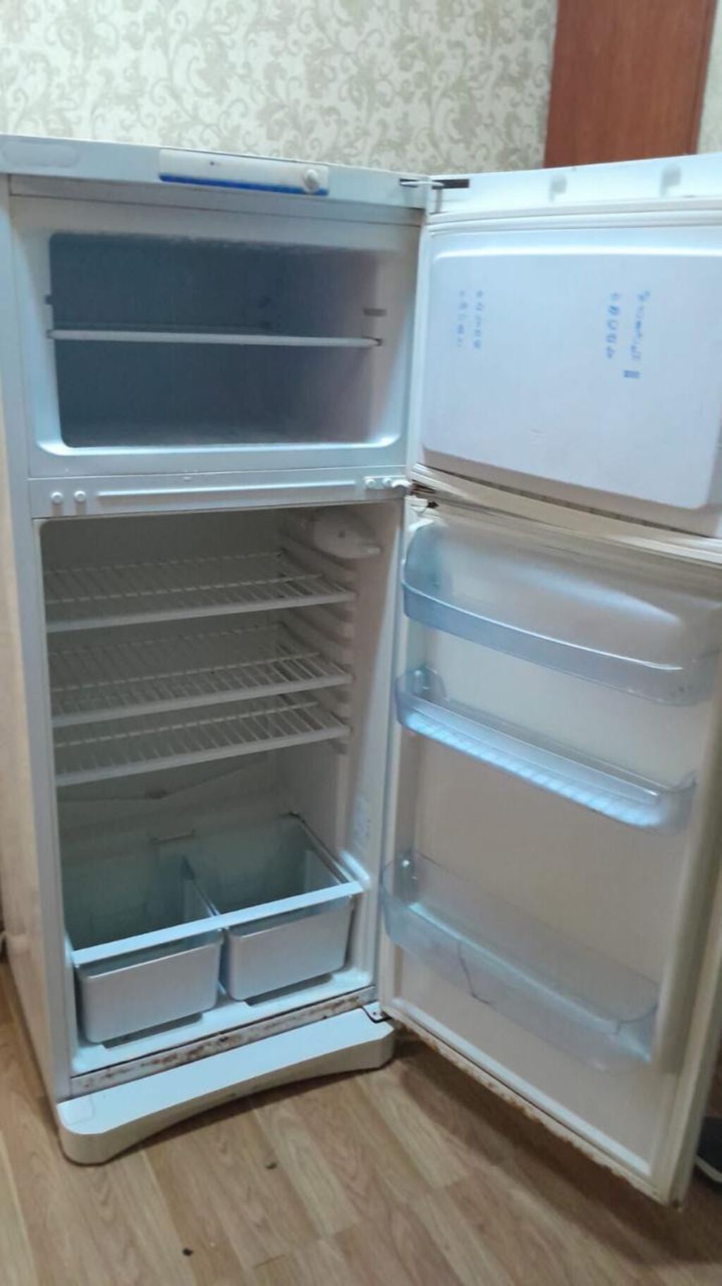 İşlənmiş 2 qapılı Soyuducu Satılır, rəng - Ağ — Soyuducular, Bakı (2)