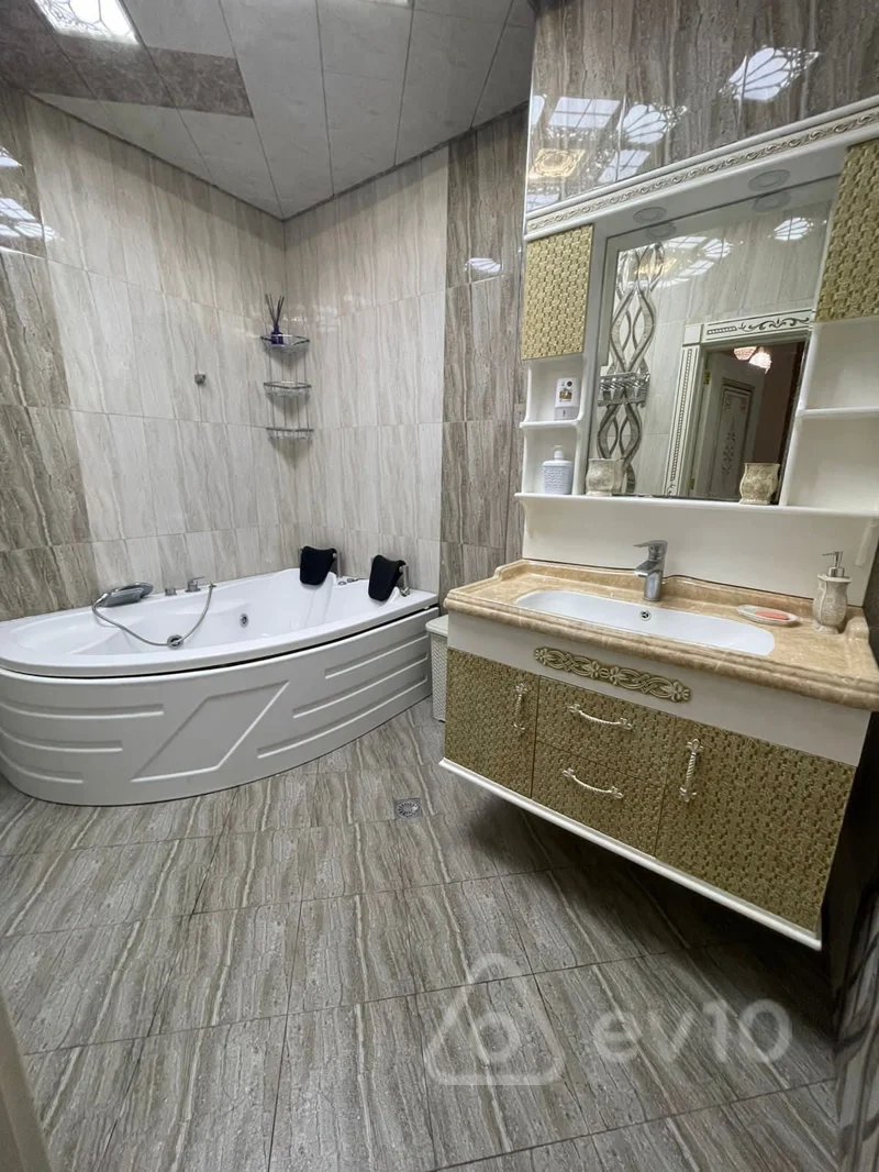 4 otaqlı mənzil, 180 m², Yeni Yasamal — kirayə — Mənzil, Bakı (4)