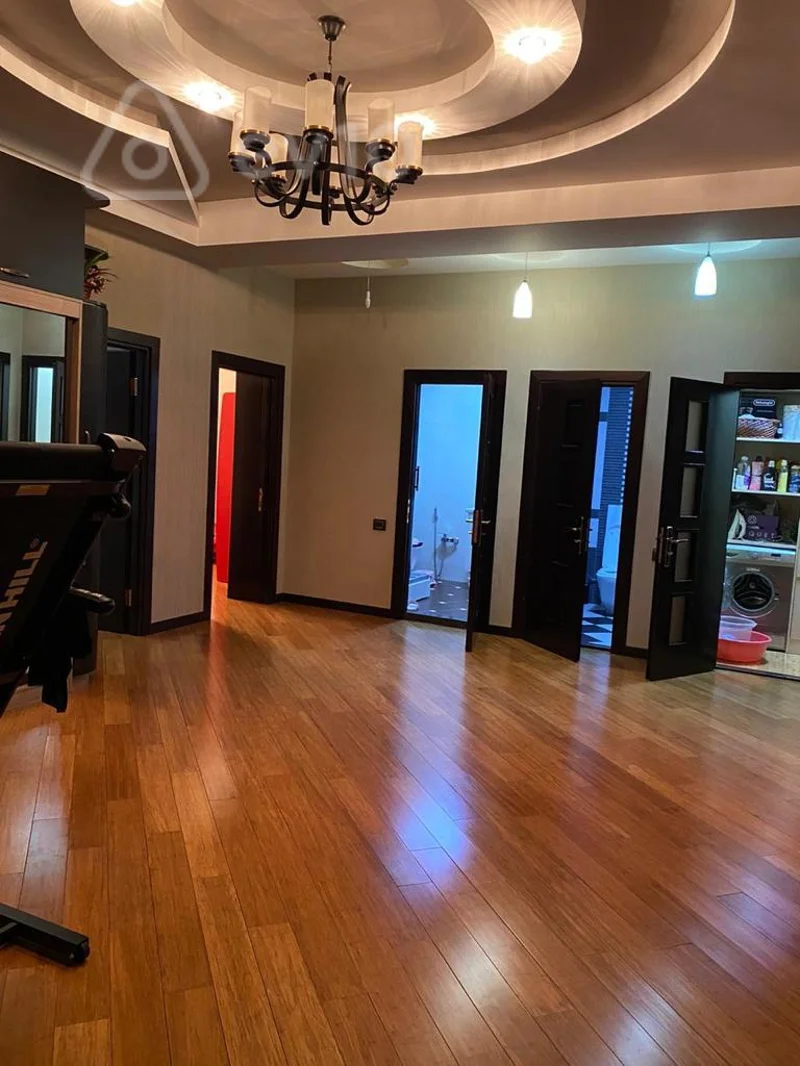 3 otaqlı mənzil, 155 m², Qələbə dairəsinin yaxınlığı — Mənzil, Bakı (11)