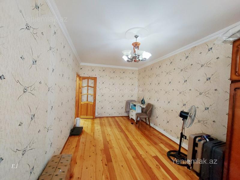 Satılır 4 otaqlı Bina evi menzil (Köhnə tikili), 95 m², 9-cu mikrorayon — Mənzil, Sumqayıt (9)