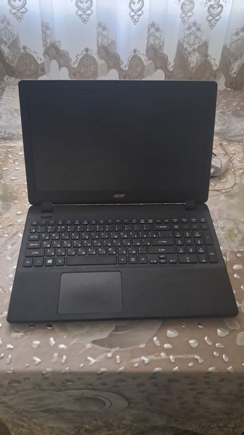 Acer noutbuk - Ekran: 15.6" - Klaviatura: tam ölçülü, rəqəm bloklu — Mingəçevir