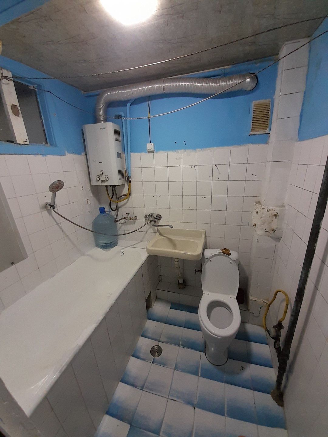 Satılır 2 otaqlı köhnə tikili 43 m² — Mənzil, Sumqayıt (3)