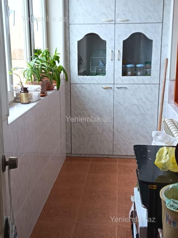 Satılır 3 otaqlı Bina evi menzil (Köhnə tikili), 100 m², Suraxanı rayonu — Mənzil, Bakı (7)