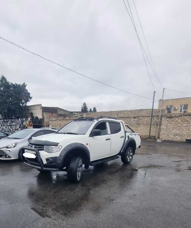 Mitsubishi L200, 2.5 L, 2010 il, 270 000 km — Avtomobillər, Bakı (4)