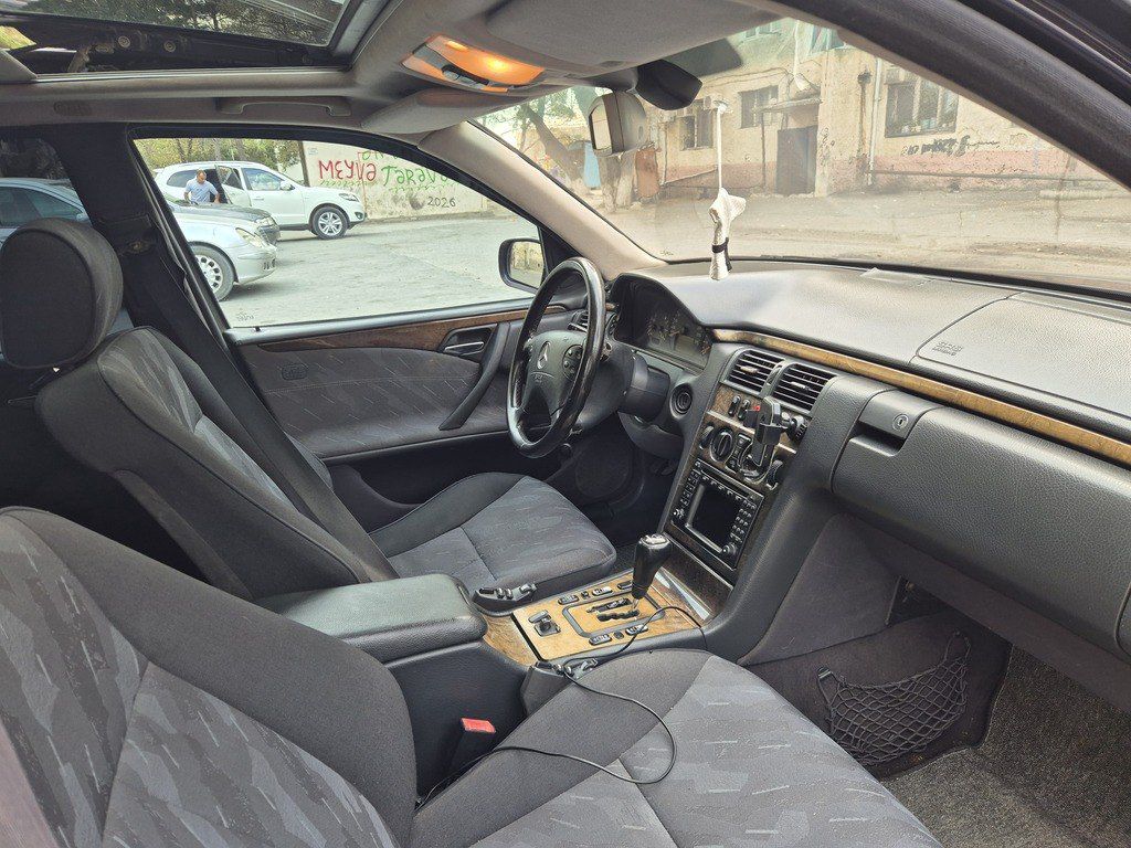 Mercedes E 240, 2.4 L, 2000 il, 296 000 km 99-KS-668 — Avtomobillər, Sumqayıt (8)