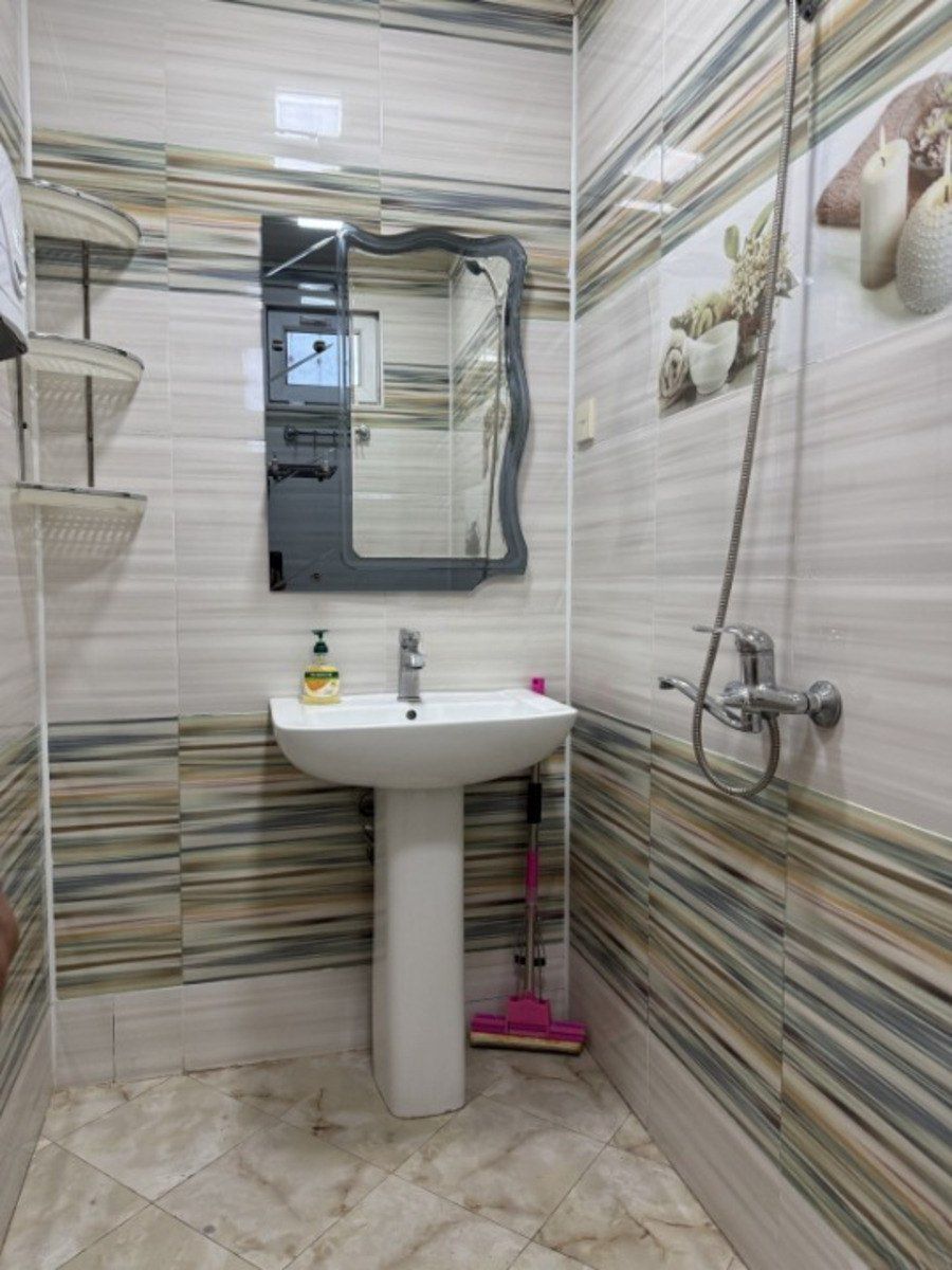 Satılır 4 otaqlı köhnə tikili 125 m² — Mənzil, Bakı (9)