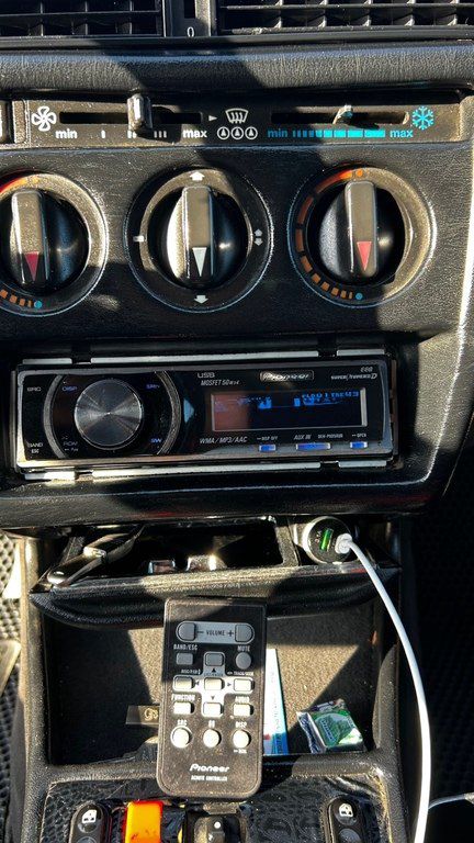Mercedes 190, 1.8 L, 1992 il, 480 586 km 88-CK-675 — Avtomobillər, Horadiz (12)
