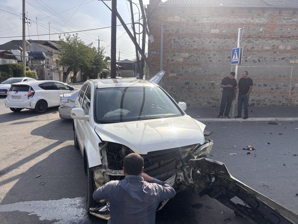 Honda CR-V, 2.4 L, 2007 il, 255 000 km — Avtomobillər, Gəncə (4)