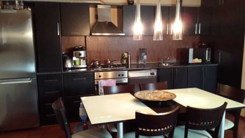 Satılır 4 otaqlı köhnə tikili 106 m² — Bakı