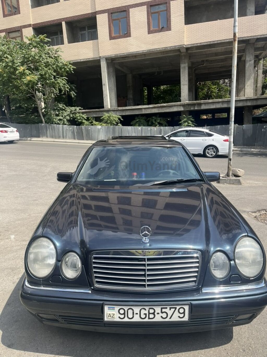 Mercedes-Benz E-Class: 3.2 l 1995 il Sedan 90-GB-579 — Avtomobillər, Bakı (2)