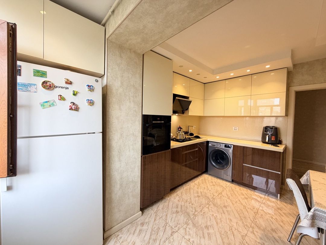 Satılır 3 otaqlı köhnə tikili 75 m² — Mənzil, Bakı (2)