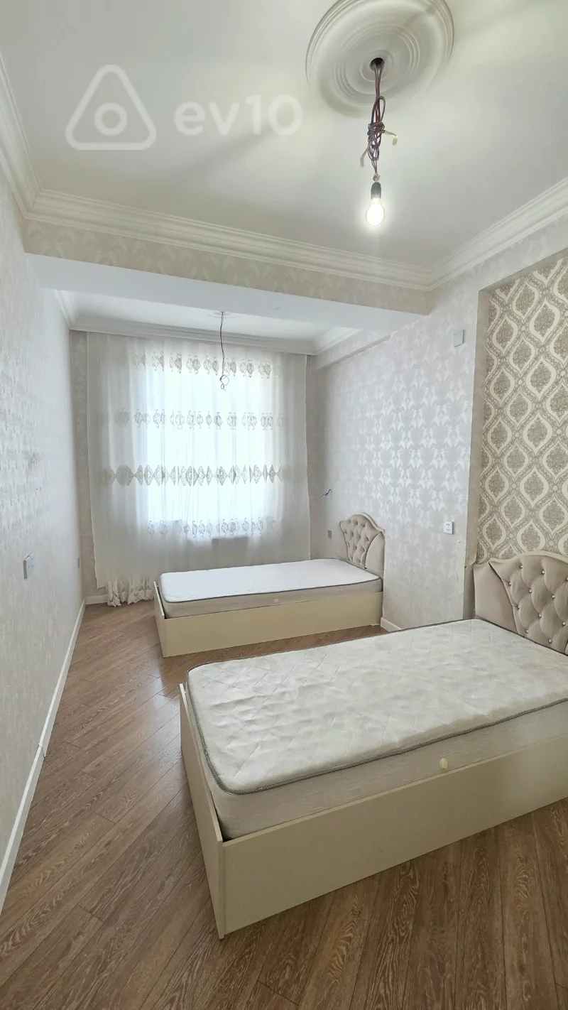 3 otaqlı mənzil, 85 m², İnşaatçılar metrosunun üstü — Mənzil, Bakı (5)