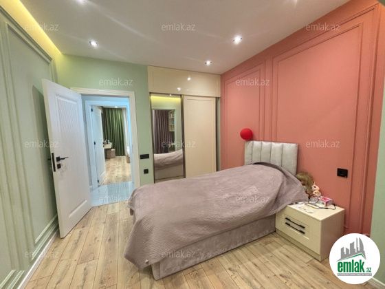Satılır 5 otaqlı 135 m² köhnə tikili Yasamal r — Mənzil (8)
