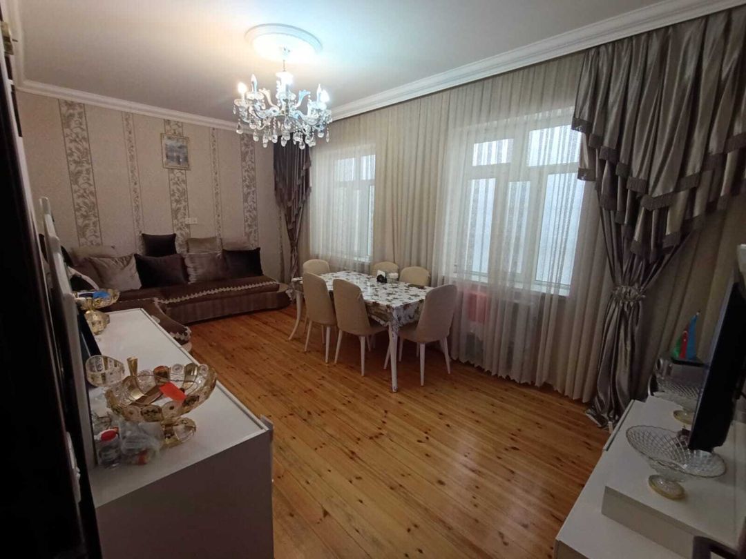 Həyət evi, Y. Ramana qəs — Ev, villa, Bakı (8)