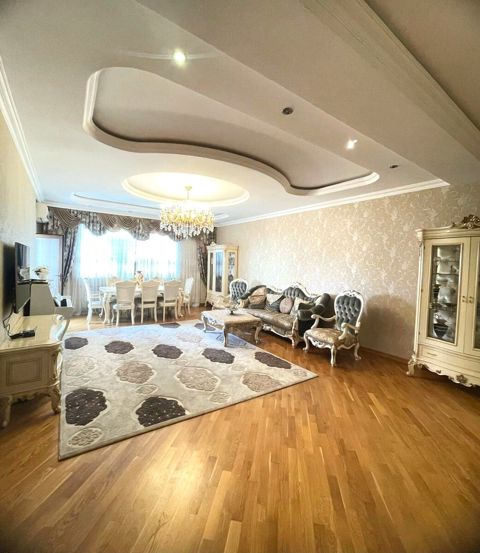 Satılır 4 otaqlı yeni tikili 173 m² — Mənzil