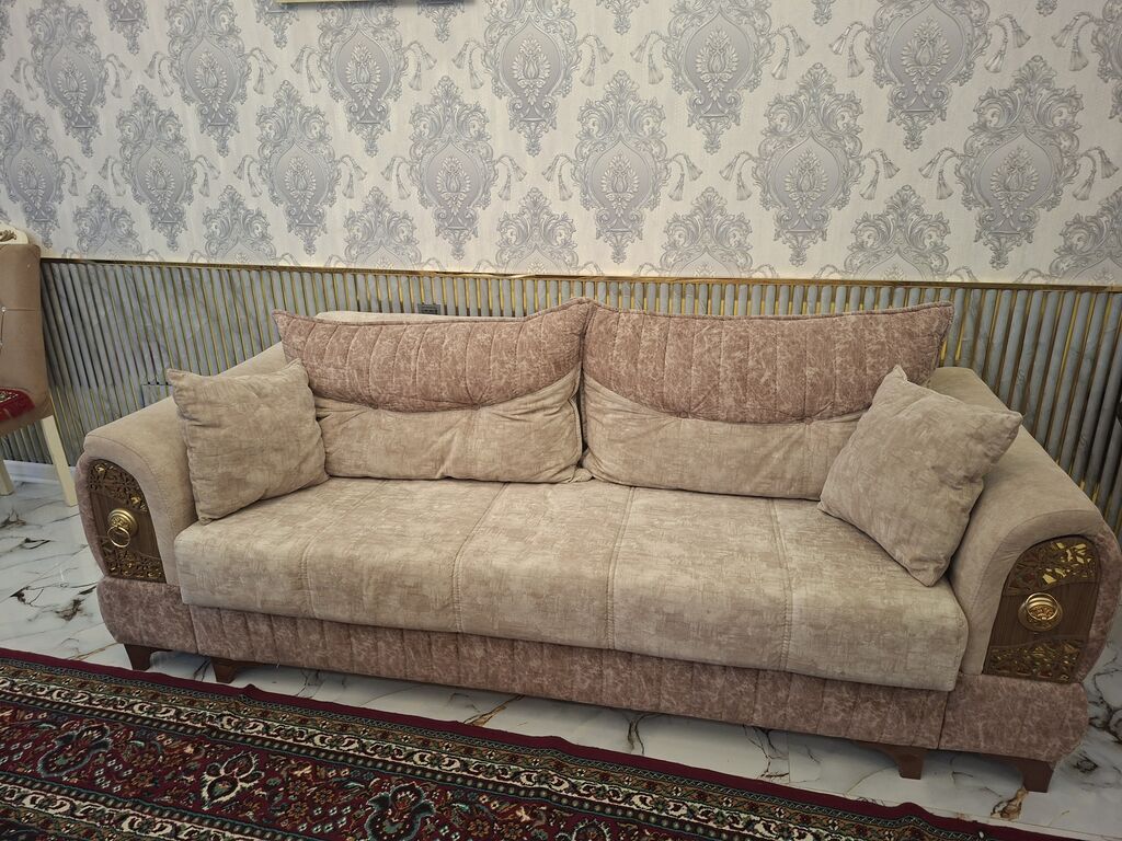 Bej-qəhvəyi rəng palitrasına malik geniş 4 nəfərlik divan — Divanlər, Bakı
