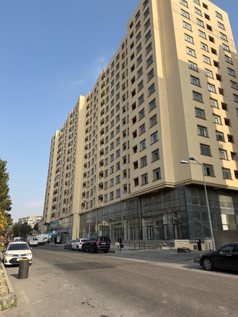 Satılır 3 otaqlı yeni tikili 80 m² — Bakı