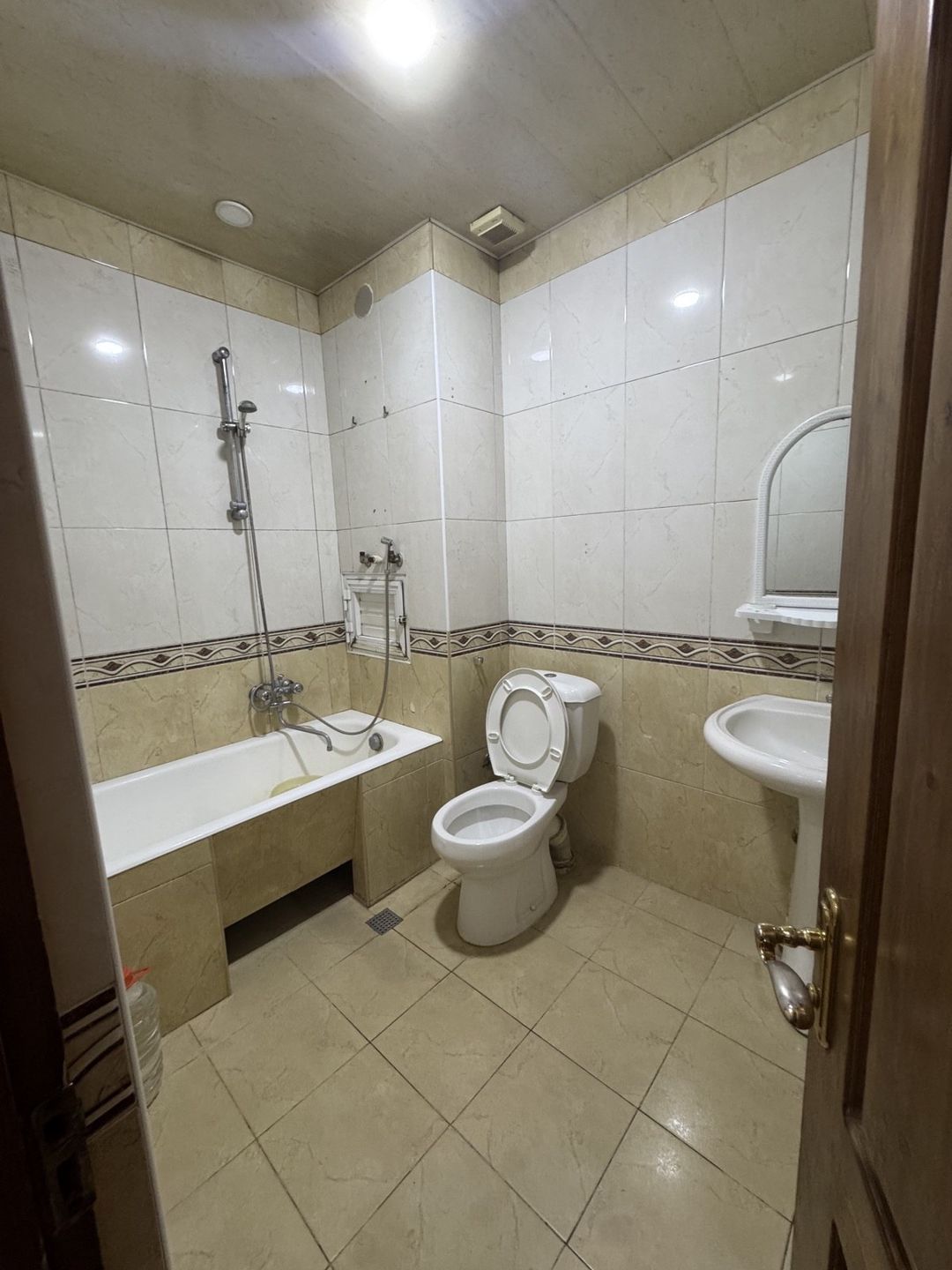 Satılır 2 otaqlı köhnə tikili 55 m² — Mənzil, Bakı (2)