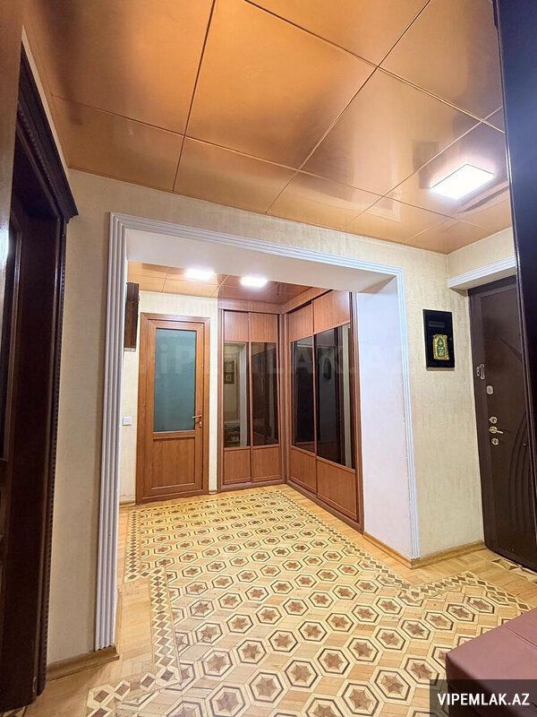 Yasamal rayonunda 4 otaqlı Köhnə tikili Satılır, 121 m² — Mənzil, Bakı