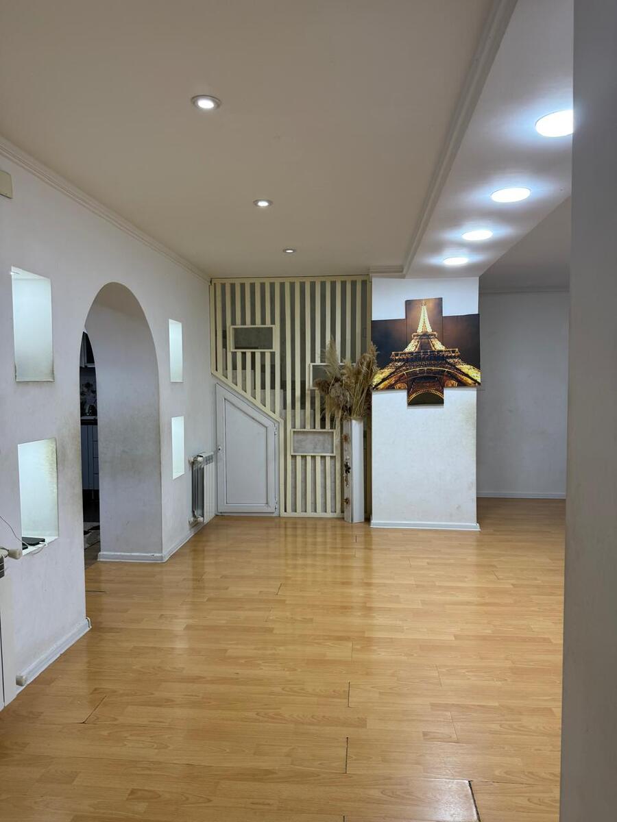 Satılır 5 otaqlı həyət evi/bağ evi 210 m² — Ev, villa, Bakı (7)