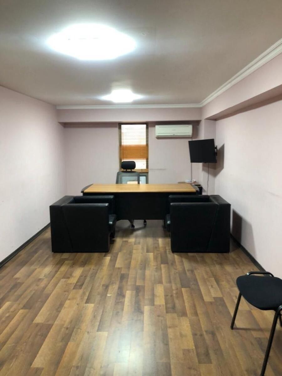 İcarəyə verilir 5 otaqlı ofis 310 m² — Ofis, Bakı (2)
