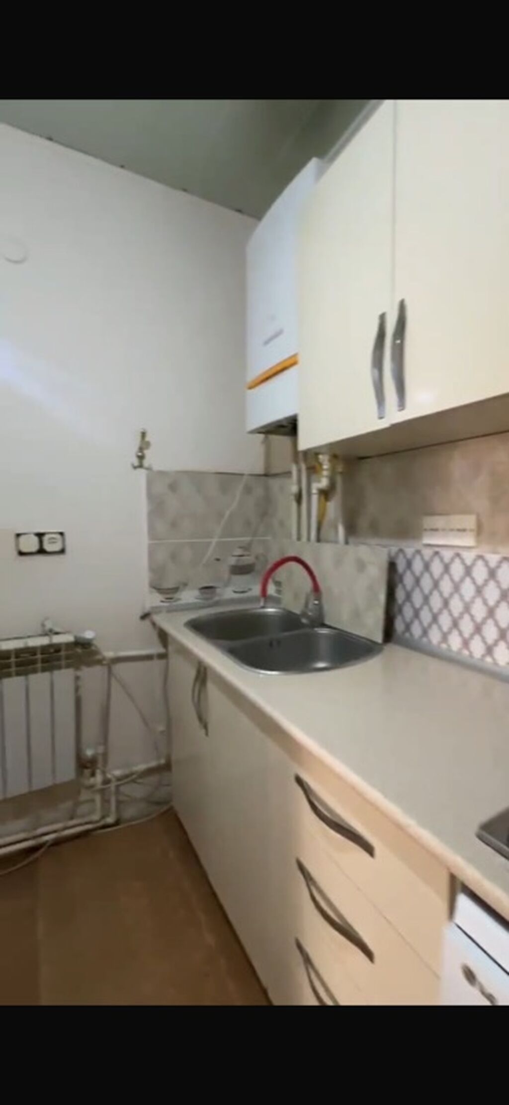Kirayə mənzil – 2 otaqlı Plan və xüsusiyyətlər: - Geniş, işıqlı zal — Mənzil, Gəncə (5)
