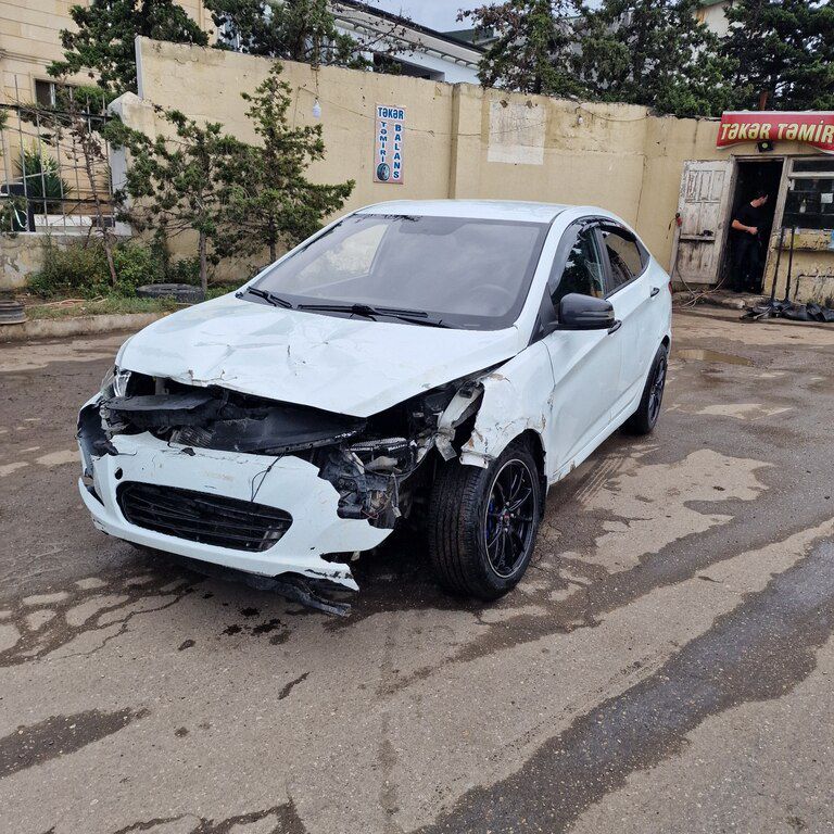 Hyundai Accent, 1.6 L, 2013 il, 186 245 km — Avtomobillər, Bakı (7)