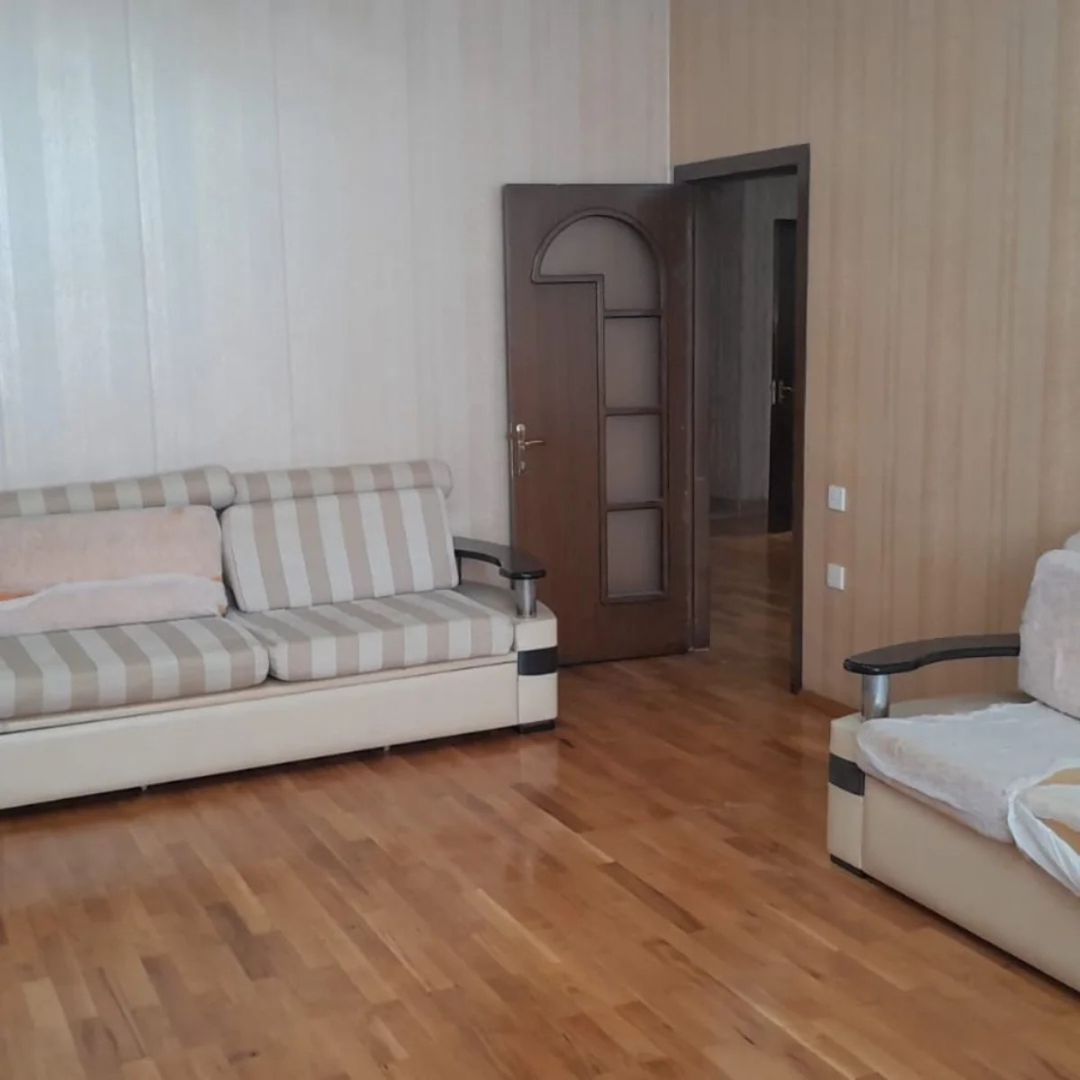İcarəyə verilir 2 otaqlı köhnə tikili 70 m² — Mənzil, Bakı (5)