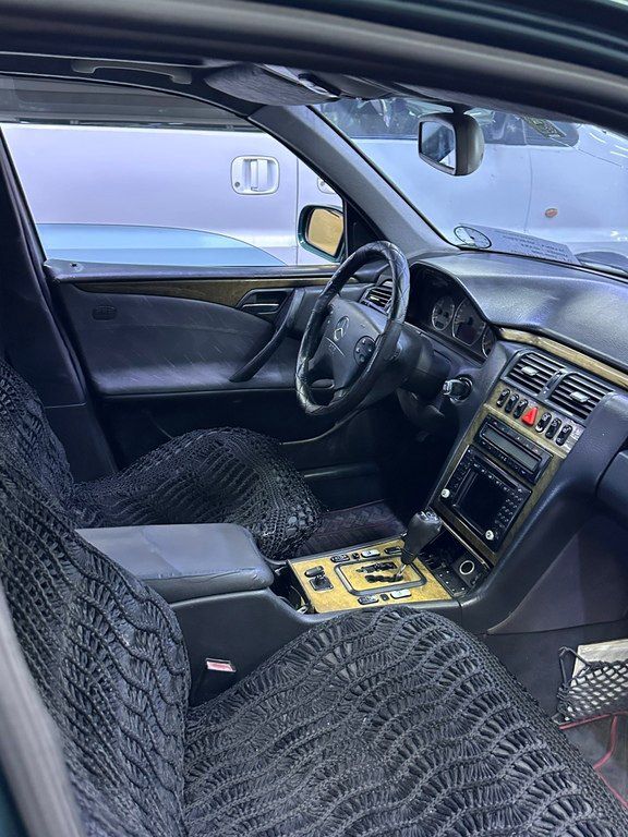 Mercedes E 320, 3.2 L, 2000 il, 236 980 km — Avtomobillər, Bakı (9)