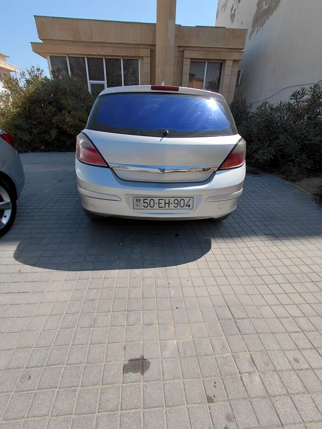 Opel Astra H hatchback – gümüşü rəng - Kuzov: 5 qapılı hatchback, arxa 50-EH-904 — Avtomobillər, Bakı