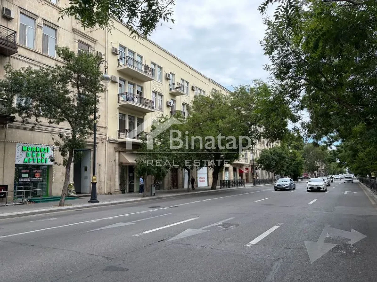 Satılır 1 otaqlı köhnə tikili 38 m², Sahil metrosu, Nəsimi rayonu — Mənzil, Bakı (2)