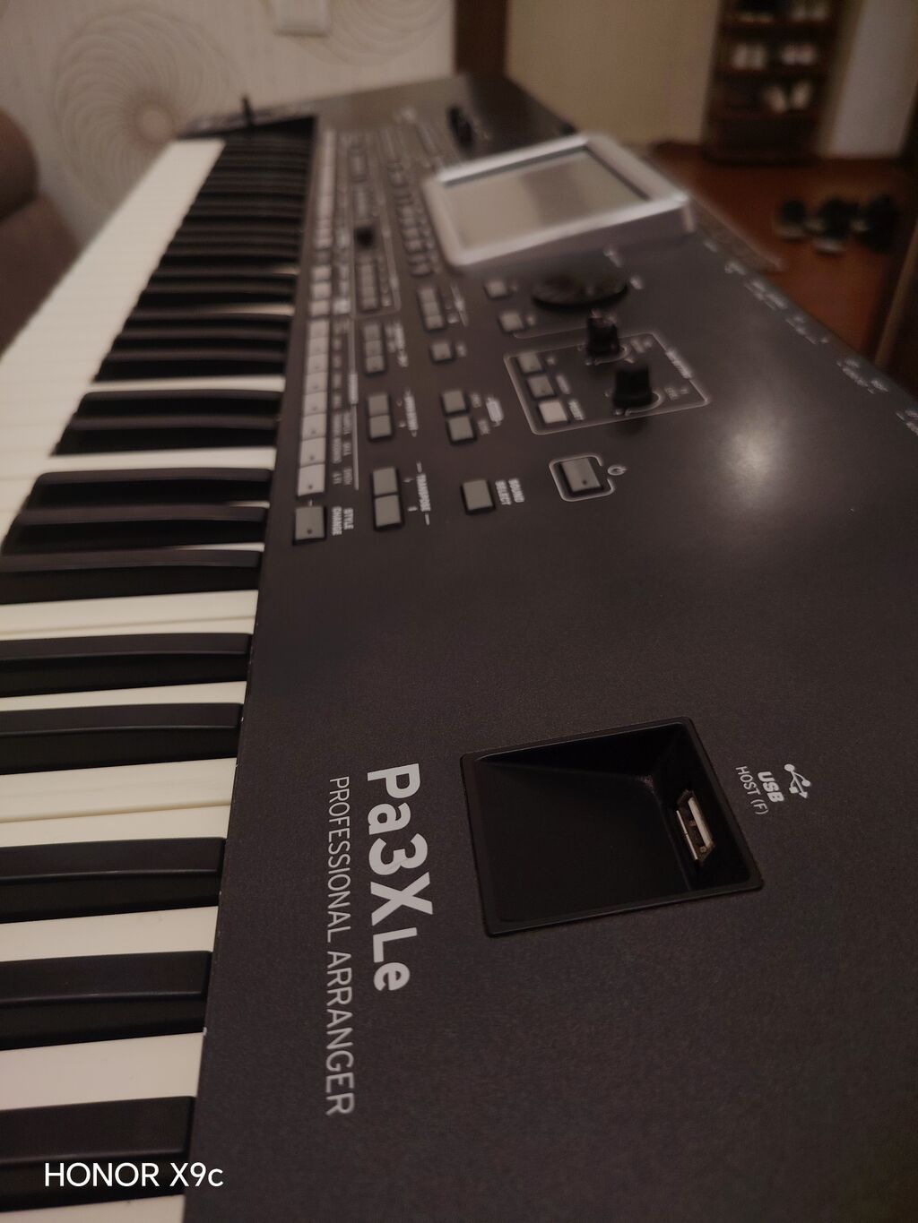 Korg Pa3 kle Satılır Əla vəziyyətdədir.Hec bir problemi yoxdur — Digər, Bərdə (4)