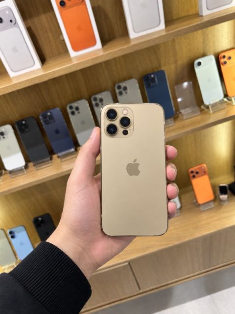 Apple iPhone 12 Pro Gold 128GB/6GB — 499 ₼ · Bakı · Smartfonlar Apple iPhone 12 Pro Gold 128GB/6GB — Bakı