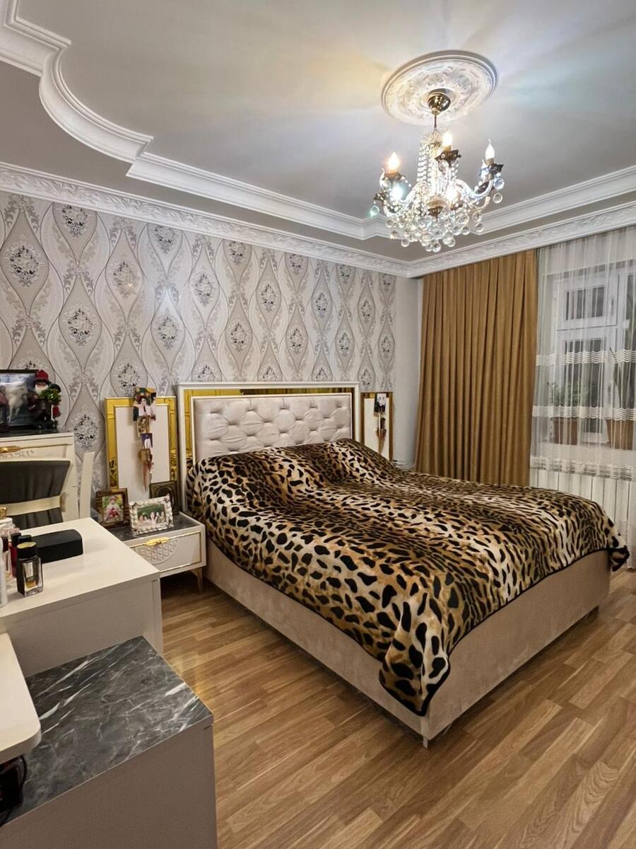 Satılır 4 otaqlı köhnə tikili 100 m² — Mənzil, Bakı (9)