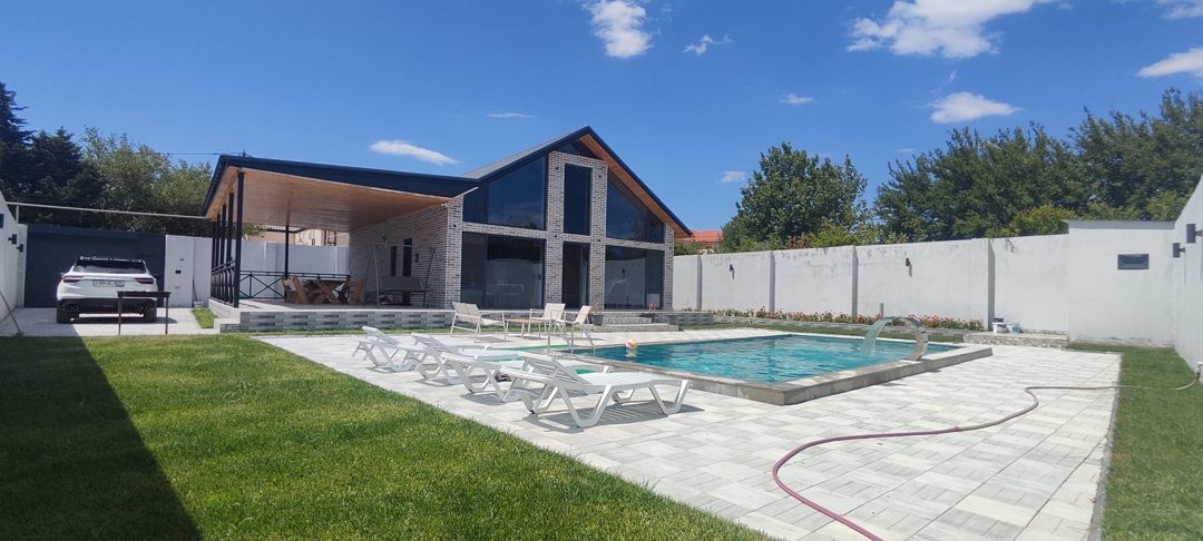 Satılır 4 otaqlı həyət evi/bağ evi 200 m² — Ev, villa, Bakı (2)