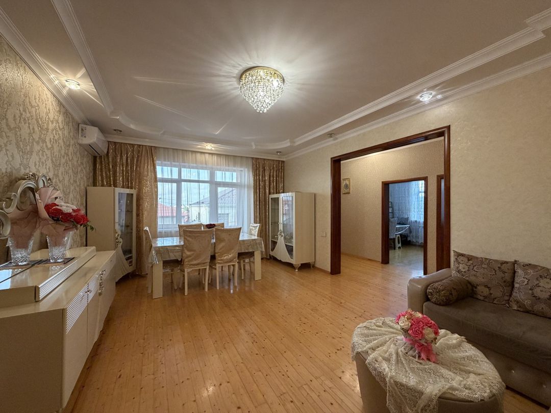 Satılır 10 otaqlı həyət evi/bağ evi 300 m² — Ev, villa, Bakı (3)
